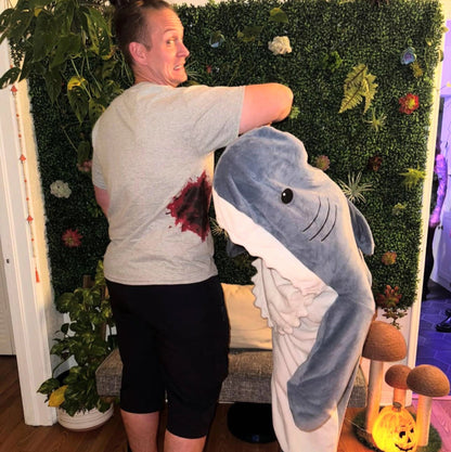CozyShark La Coperta Squalo Indossabile - PijamaMania™ - PijamaMania
